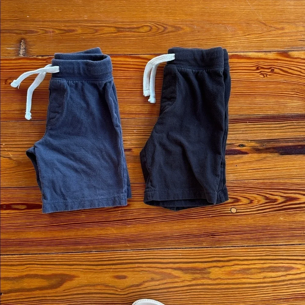 2 Boys Old Navy Cotton Knit Shorts Black and Navy Size 4T